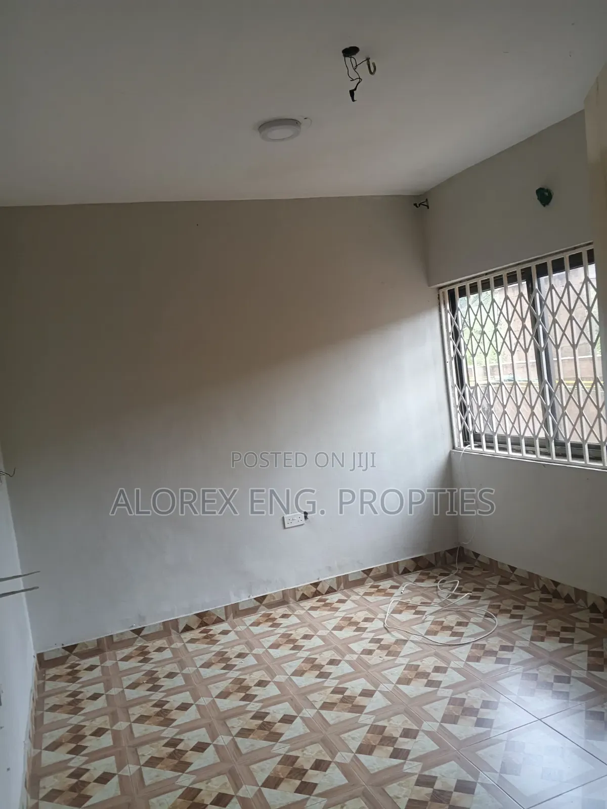 2bdrm Apartment in Adenta Amanfro, Frafraha for rent