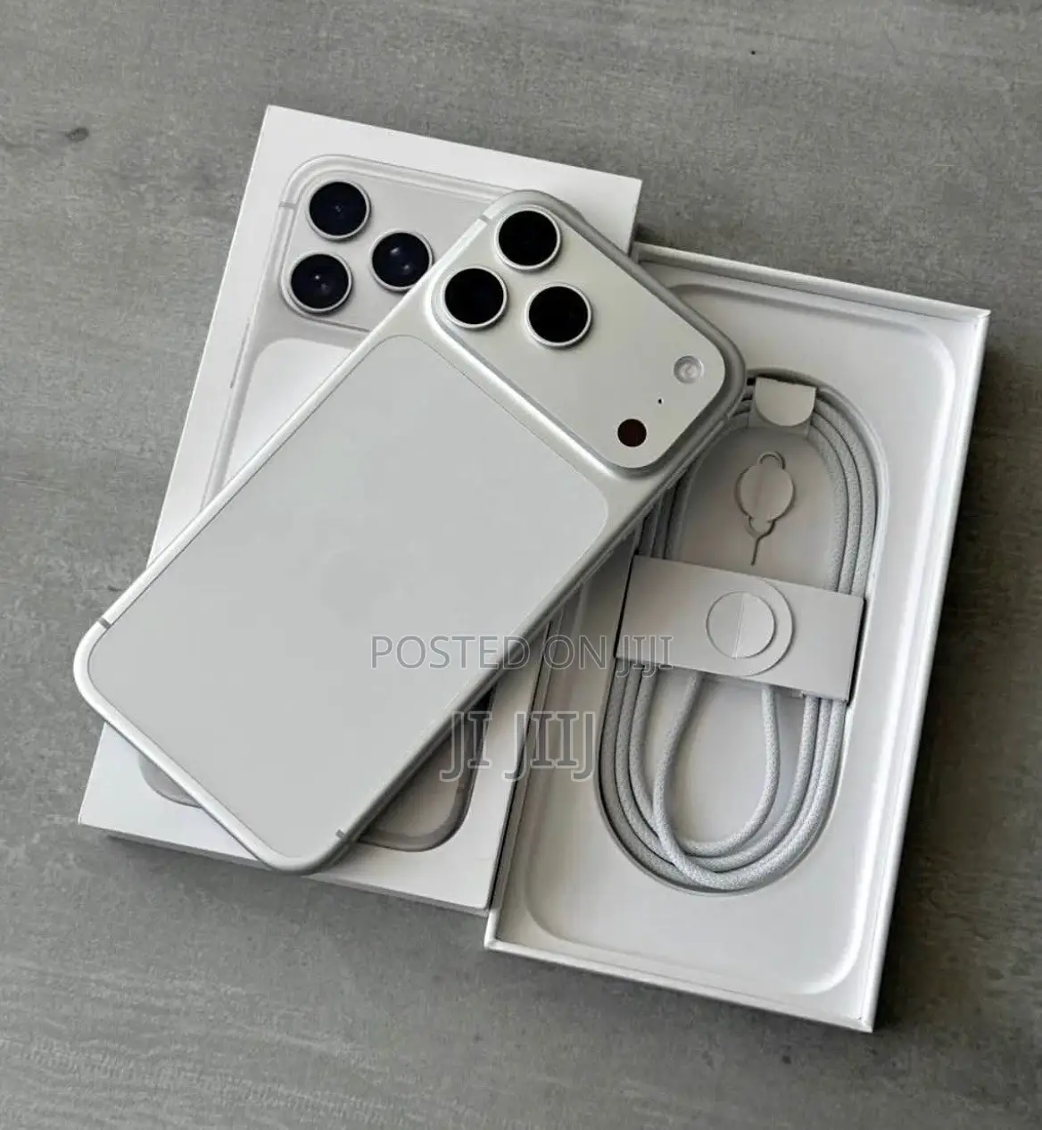 New Apple iPhone 17 Pro Max 512 GB White