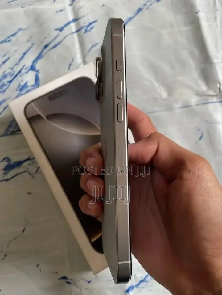Apple iPhone 16 Pro Max 512 GB Gray