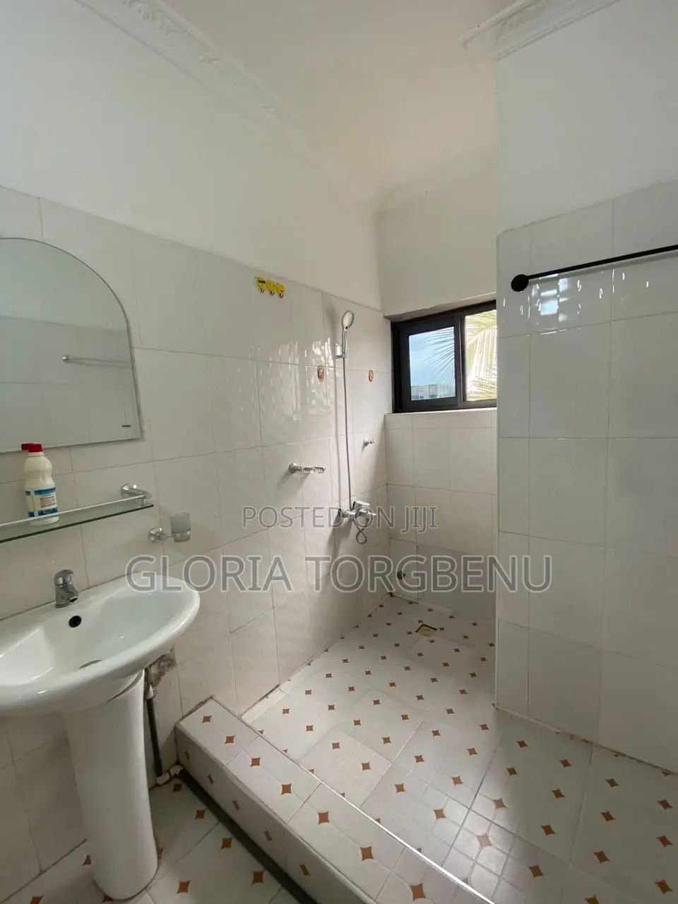 2bdrm Apartment in Lake Side Estate for rent