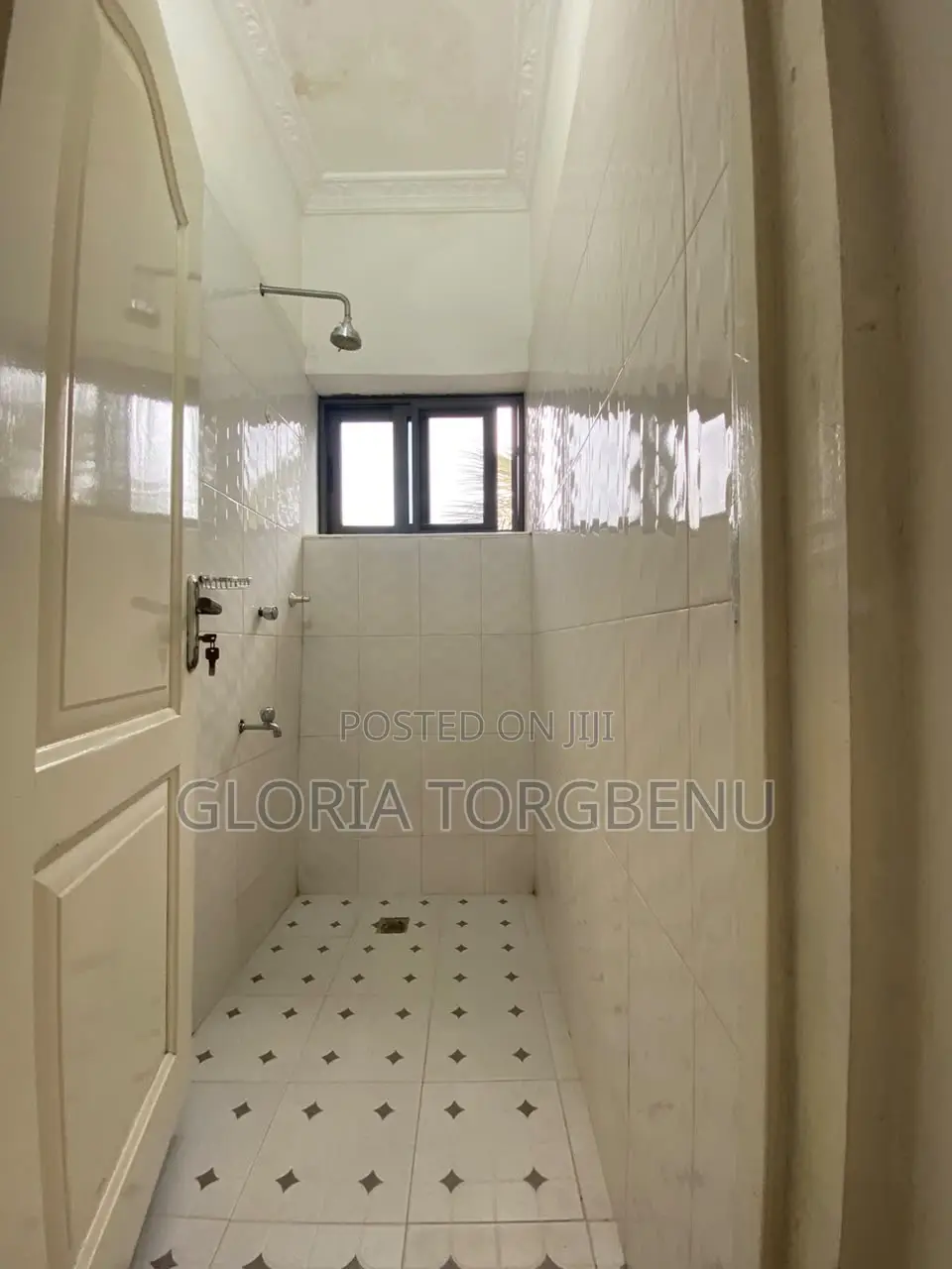 2bdrm Apartment in Lake Side Estate for rent