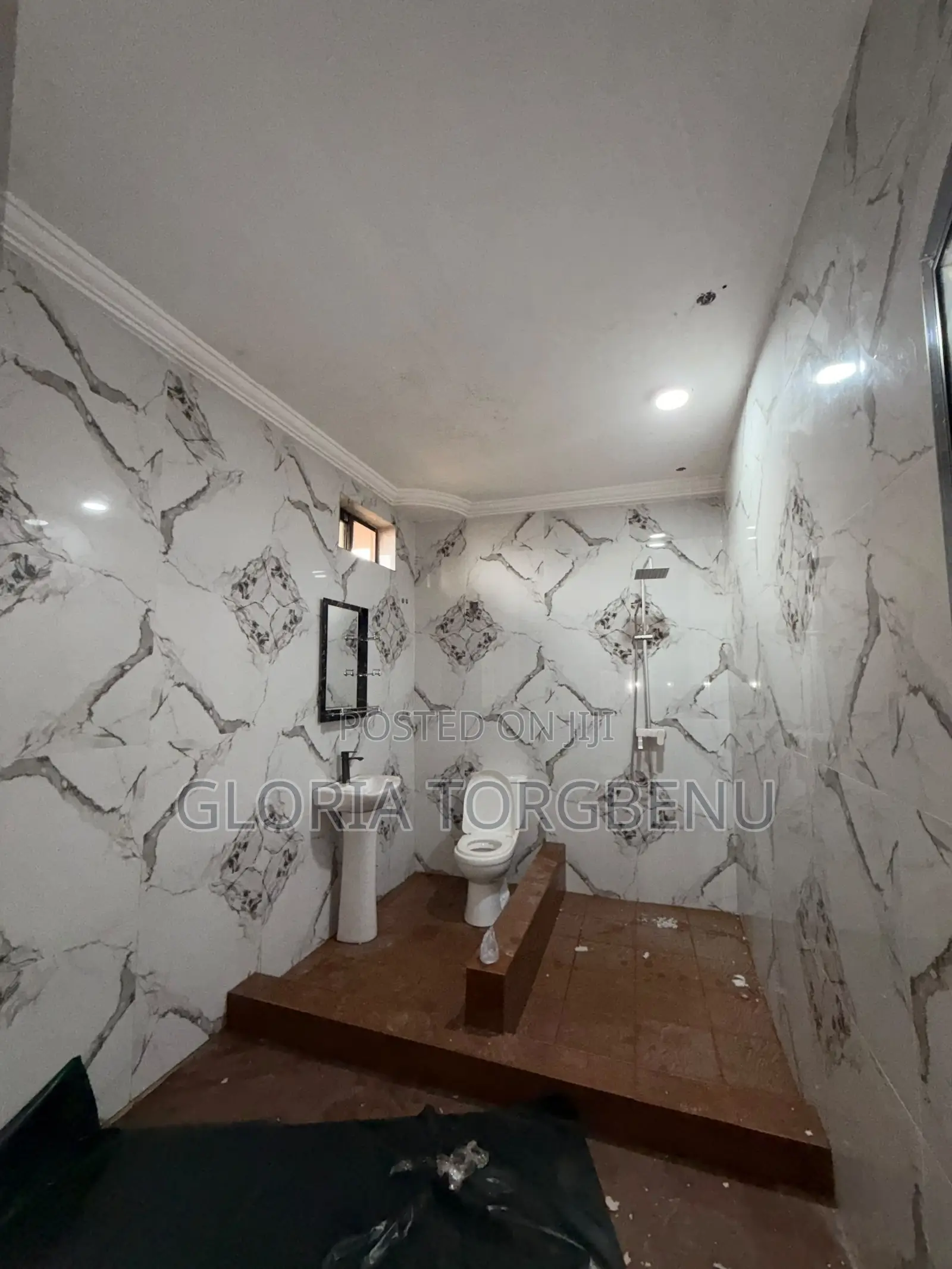 2bdrm House in Ashaley Botwe for rent