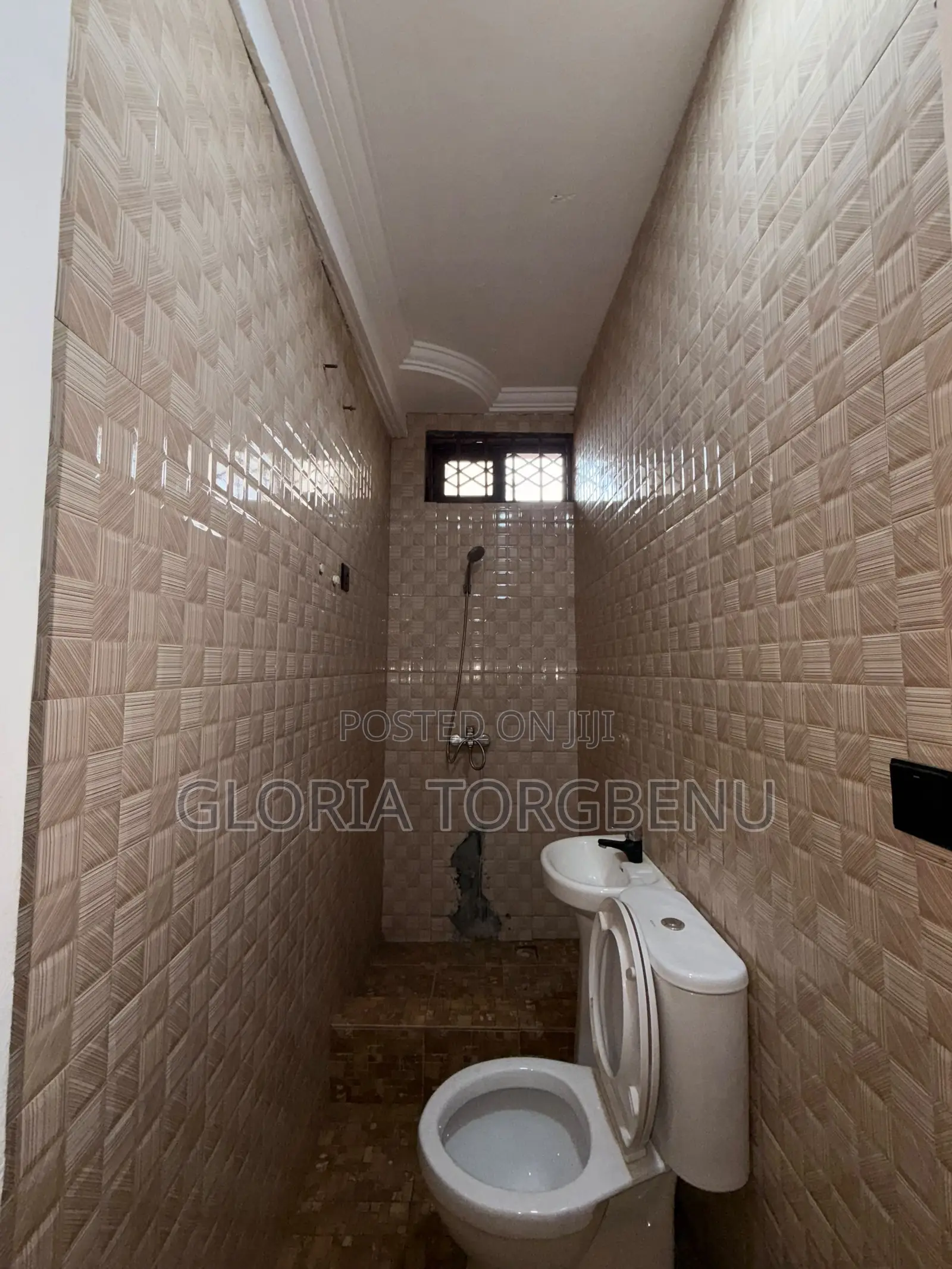 2bdrm House in Ashaley Botwe for rent