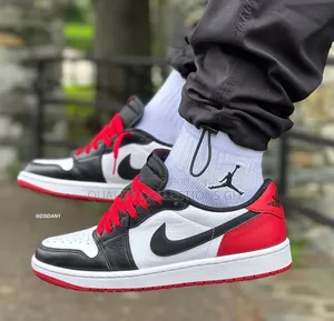 Nike Air Jordan 1 Low Black Toe