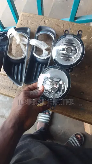 Toyota Camry 2007-2009 Foglight and Covers Set.