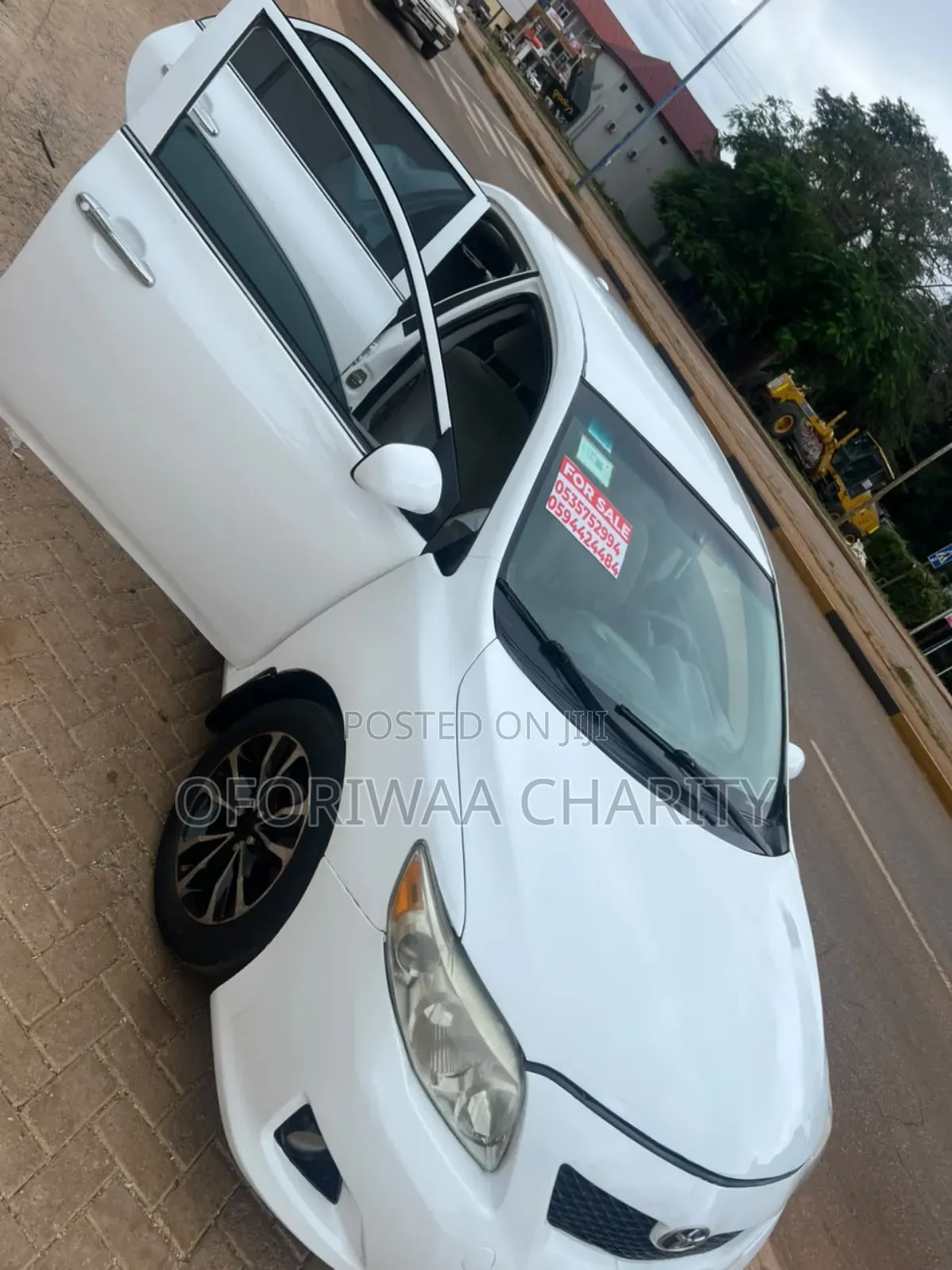 Toyota Corolla LE 4dr Sedan (1.8L 4cyl 4A) 2010 White