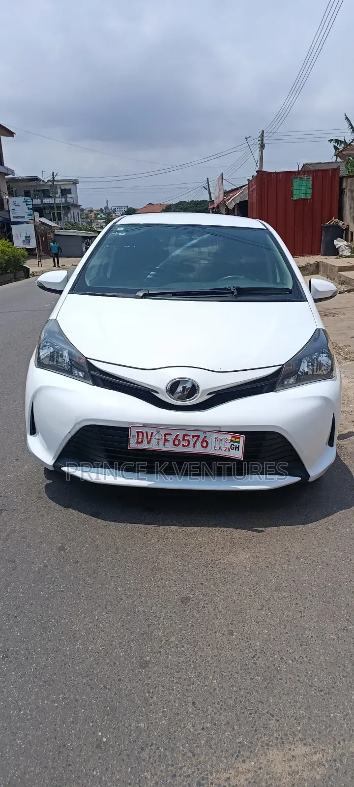 Toyota Vitz 2015 White
