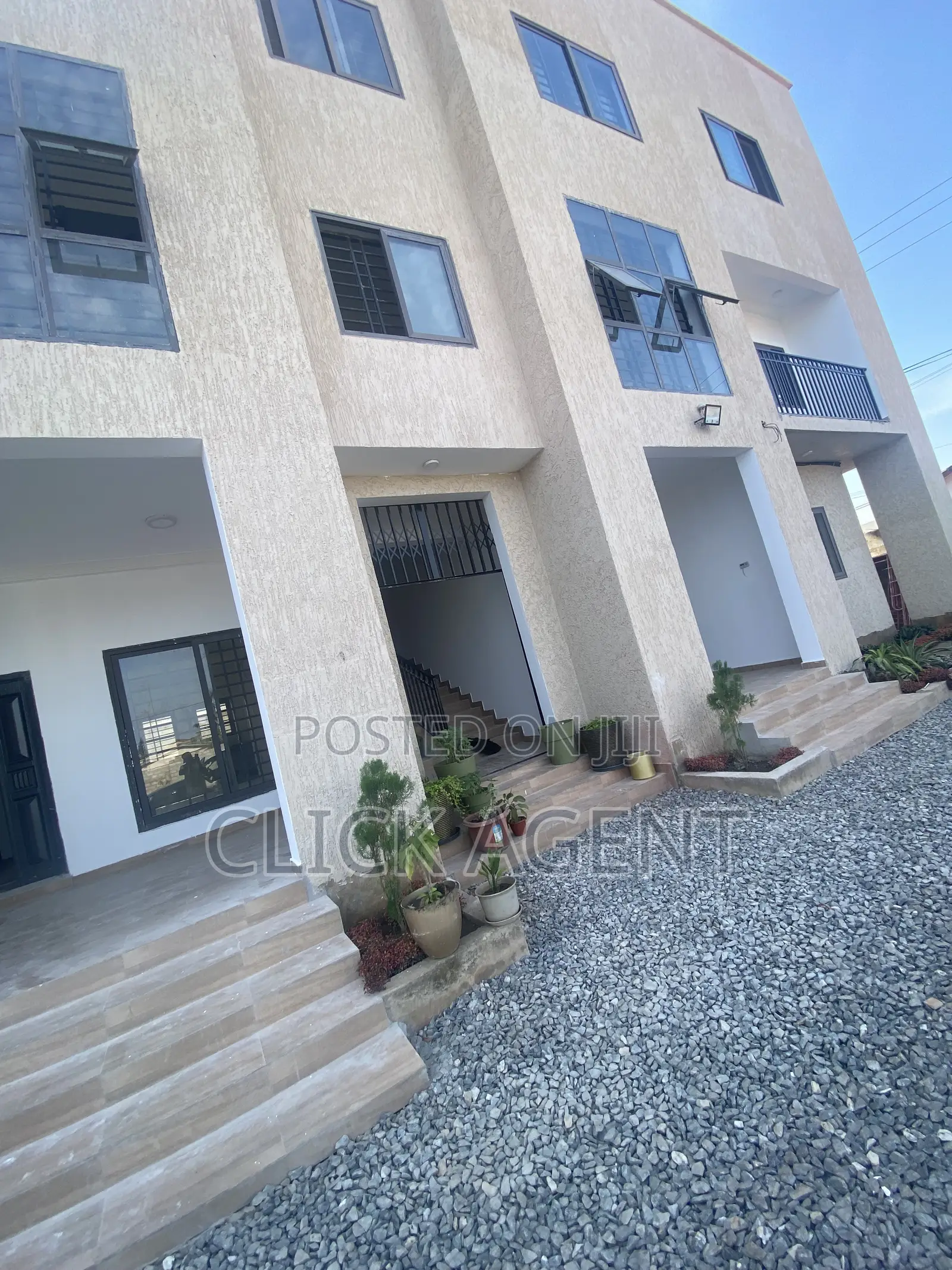 2bdrm Apartment in Ogbojo East Legon for rent