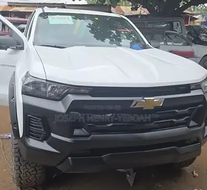 Chevrolet Silverado 2500 2025 White