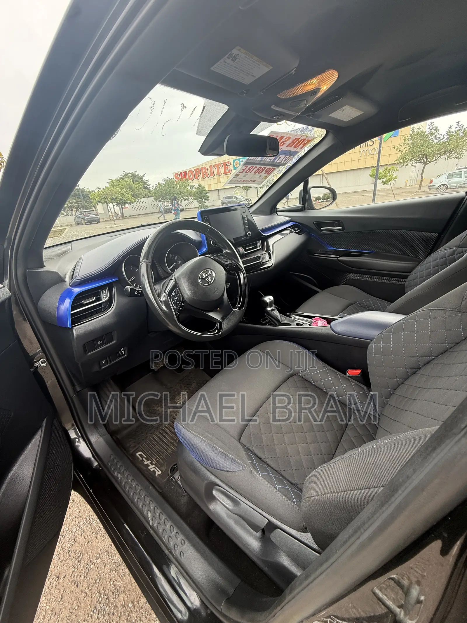 Toyota C-HR XLE FWD 2020 Black