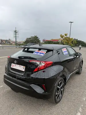 Toyota C-HR XLE FWD 2020 Black