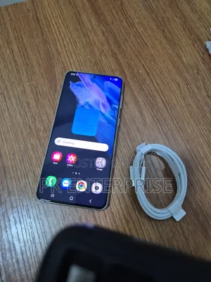 New Samsung Galaxy S21+ 5G 128 GB Silver
