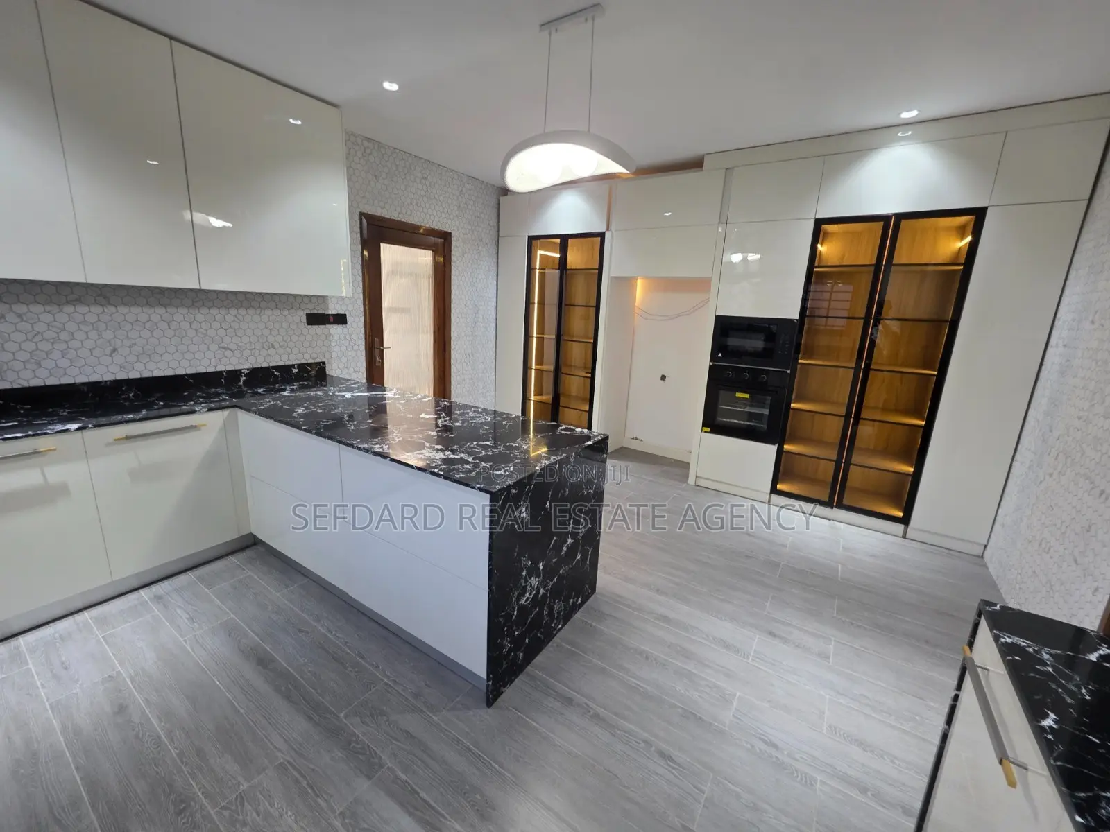 5bdrm House in Sefdard Properties, Tseaddo for rent