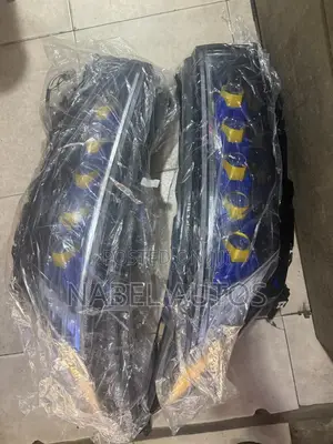 Highlander 2018 Spec Headlight Pair
