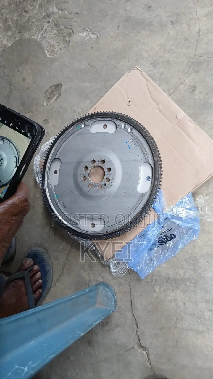 Nissan Automatic Flying Wheel
