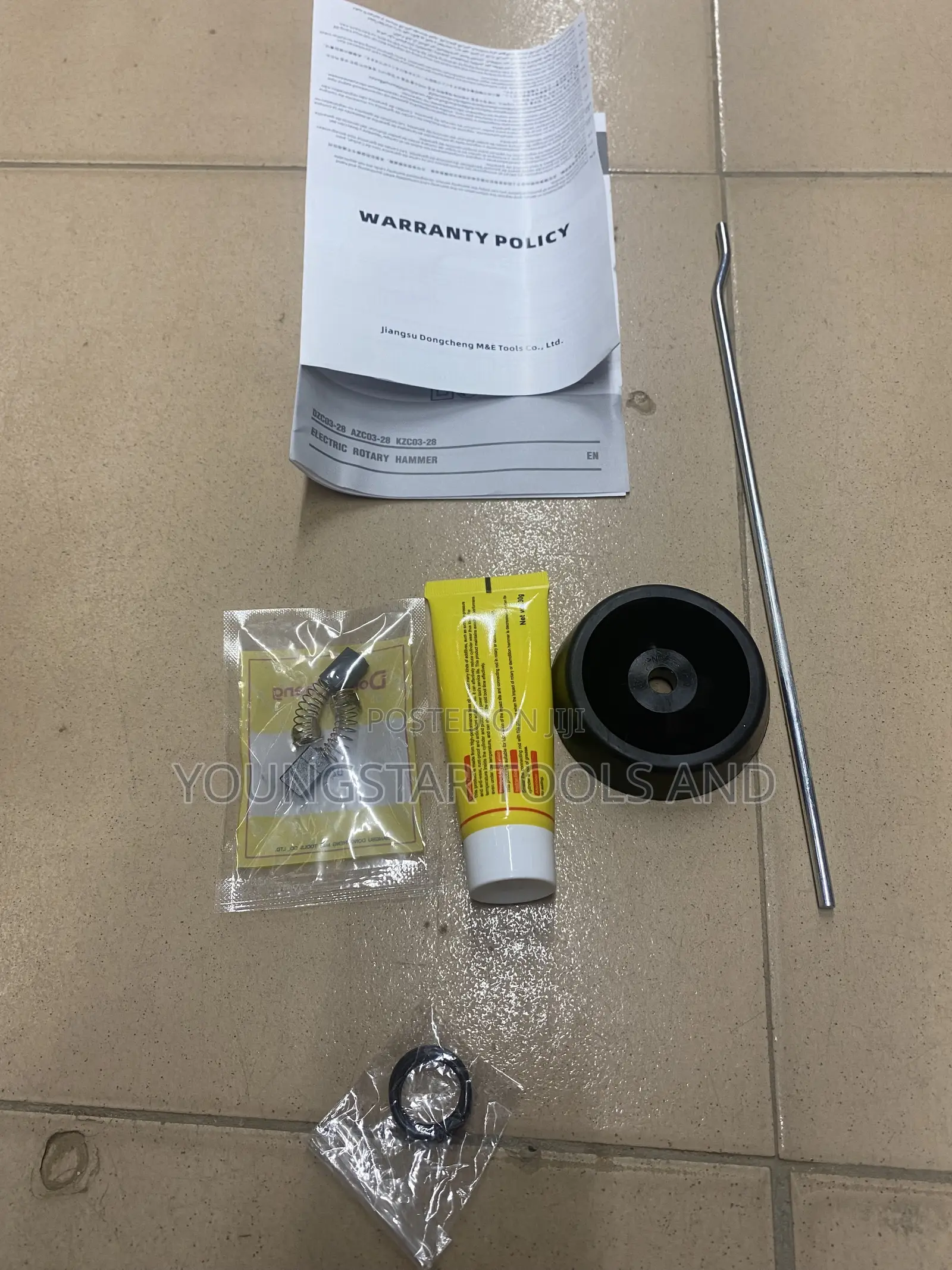 DongCheng DZC03-28 1400W Electric Rotary Hammer Drill