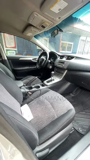 Nissan Sentra 2015 Silver