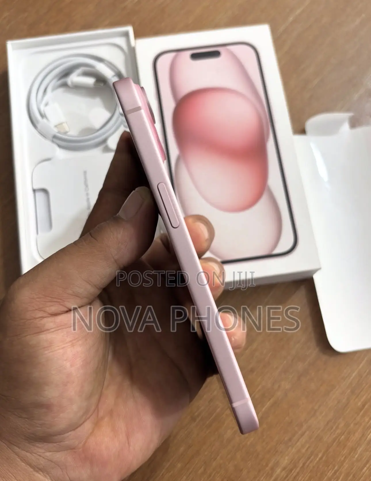 New Apple iPhone 15 128 GB Pink