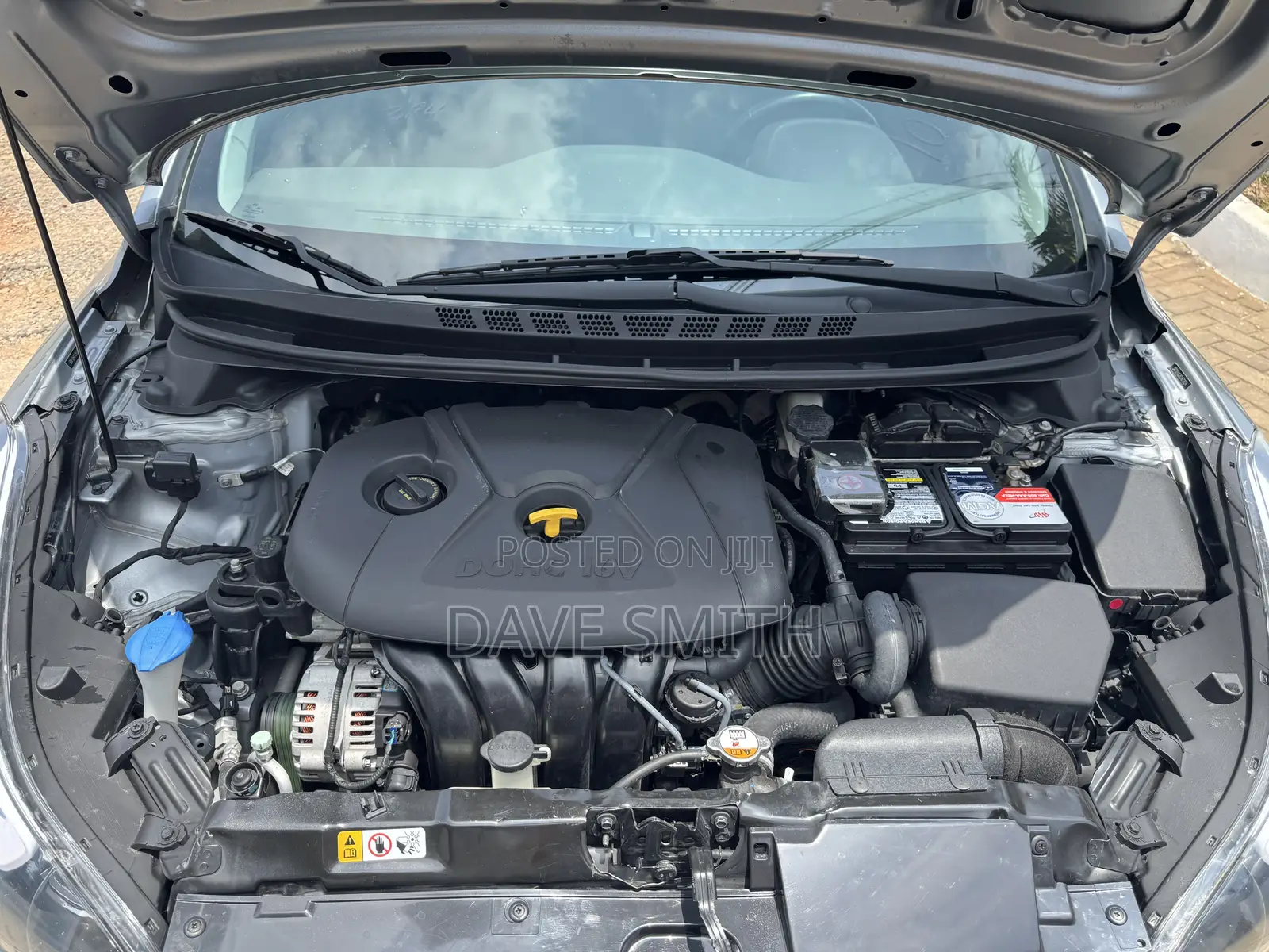 Hyundai Elantra SE Sedan FWD (1.8L 4cyl 6M) 2016 Gray