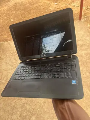 Laptop HP 15 4GB Intel Celeron HDD 500GB