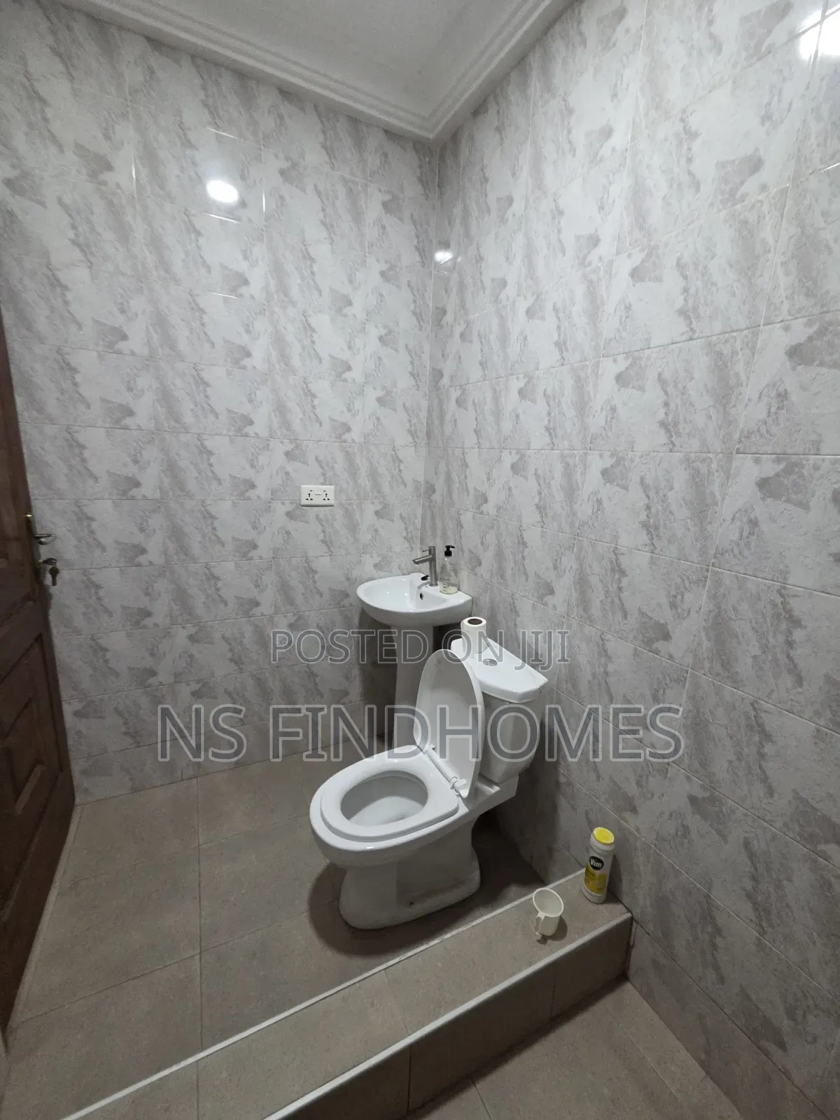 2bdrm Apartment in K -Boat Junction, Christian Village for rent