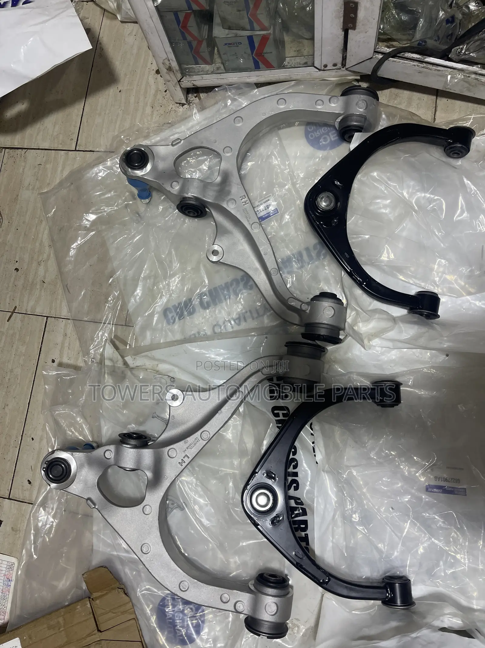 RAM 1500 2019-2025 Lower and Upper Arm Set