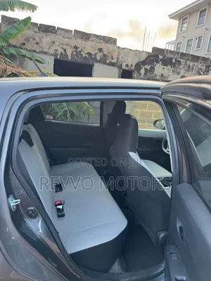 Toyota Vitz 2014 Gray