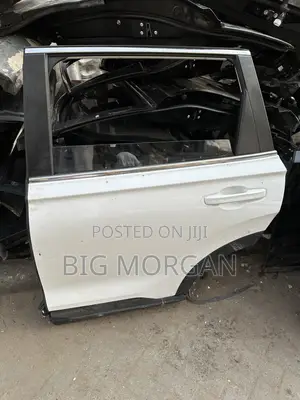 HONDA CRV2023 2024 2025 2026 Door Available