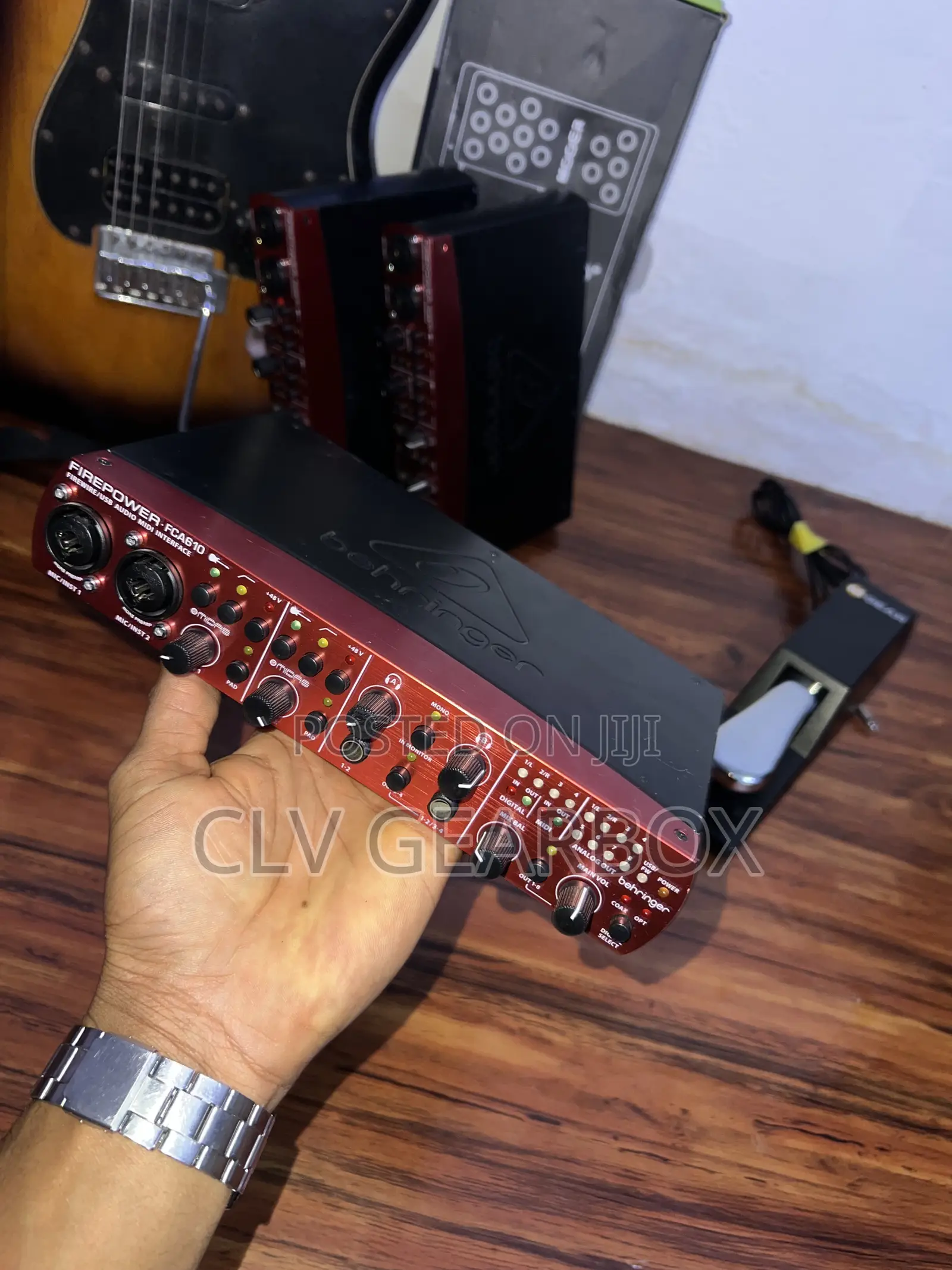 Sound Card / Audio Interface 6 Inputs and Outputs.
