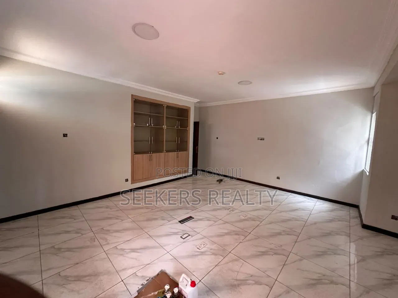 7bdrm House in Seekers Realty, Acquinas for rent