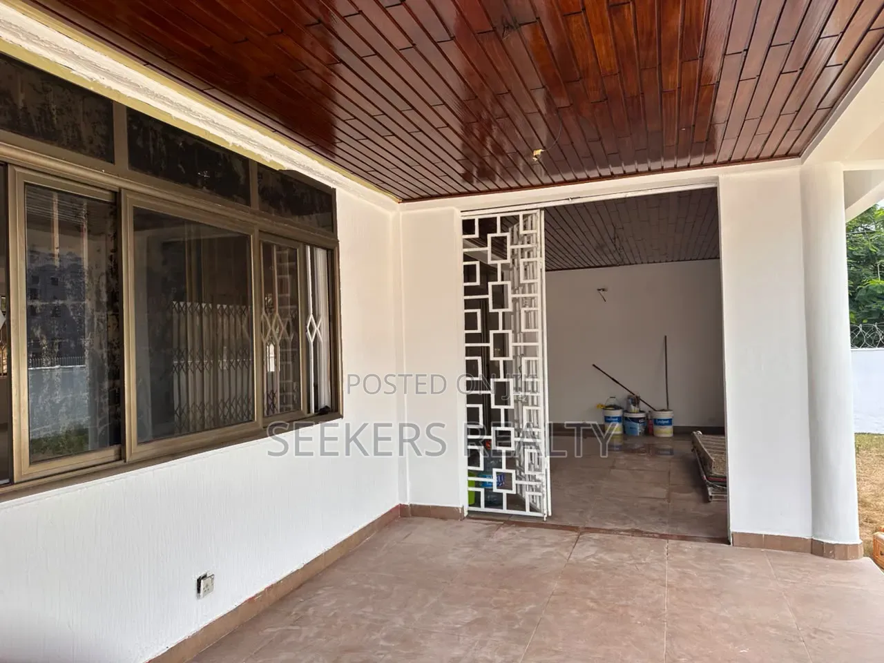 7bdrm House in Seekers Realty, Acquinas for rent