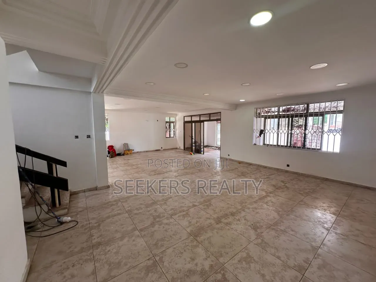 7bdrm House in Seekers Realty, Acquinas for rent