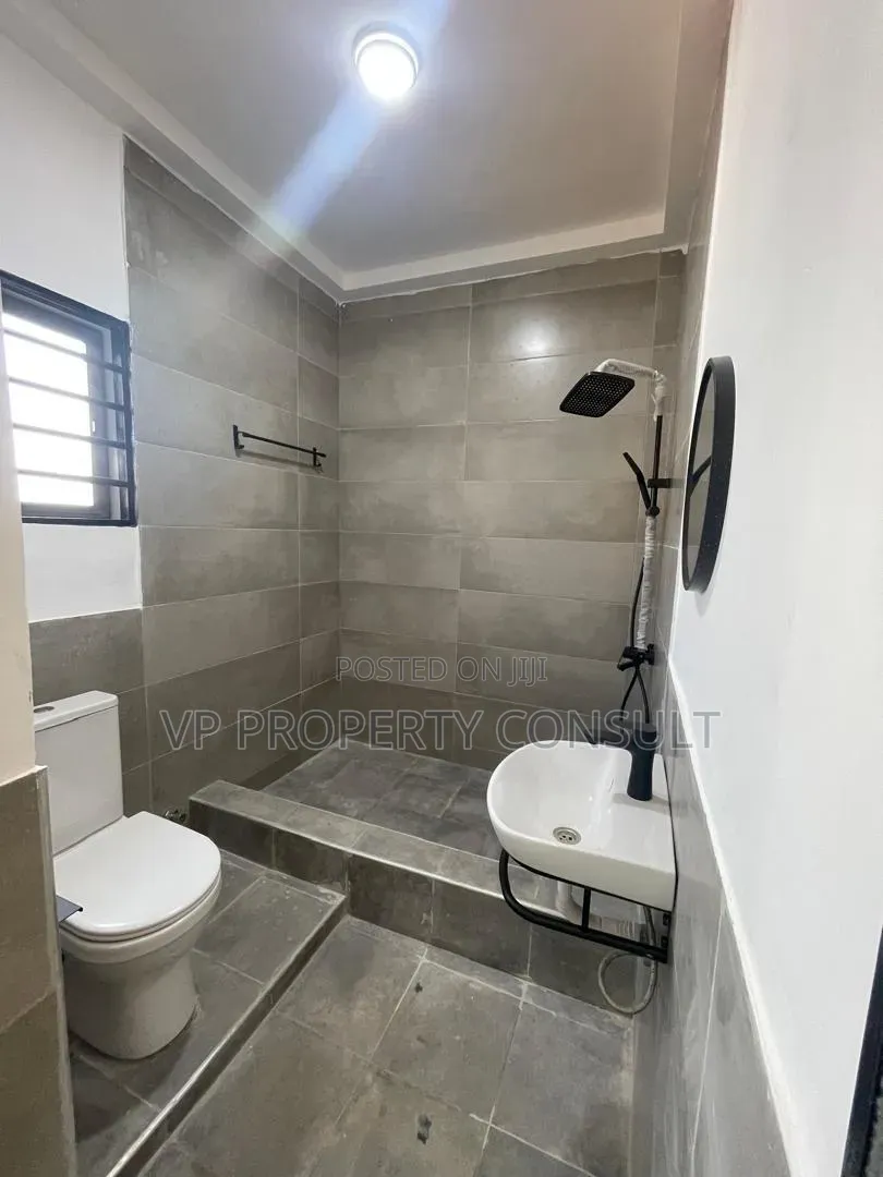 4bdrm House in Ghana Flag for sale