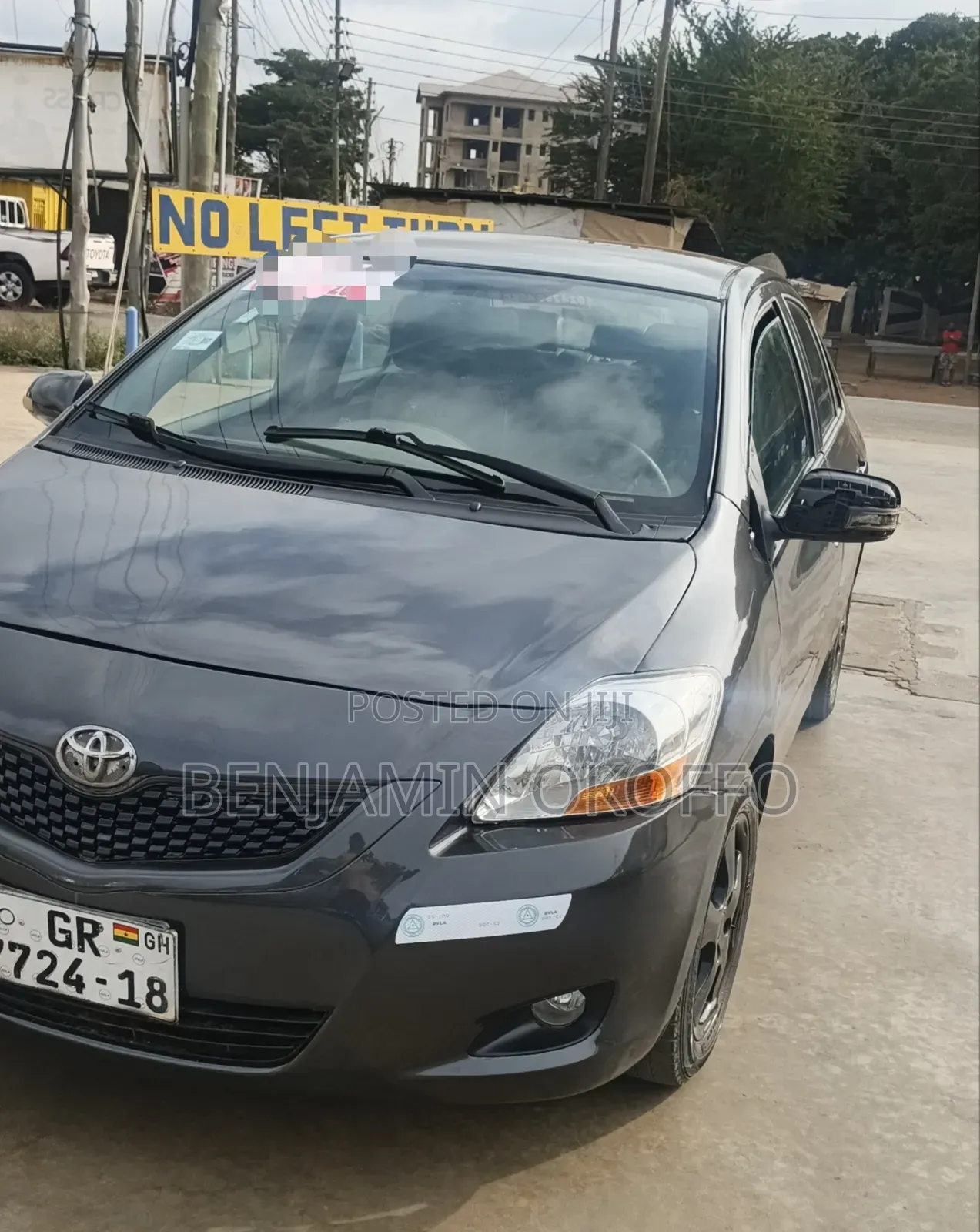 Toyota Yaris 2010 Gray