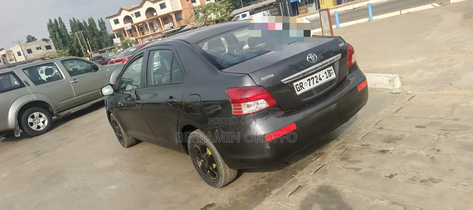 Toyota Yaris 2010 Gray