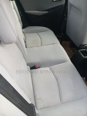 Toyota Yaris LE Sedan 4dr 2019 Silver
