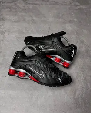 Nike Shox R4