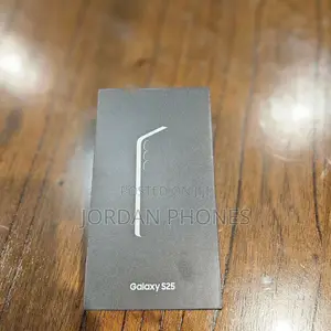New Samsung Galaxy S25 256 GB Silver