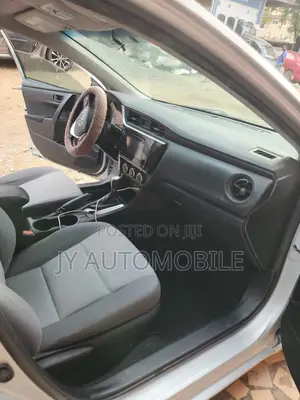 Toyota Corolla 2019 Silver