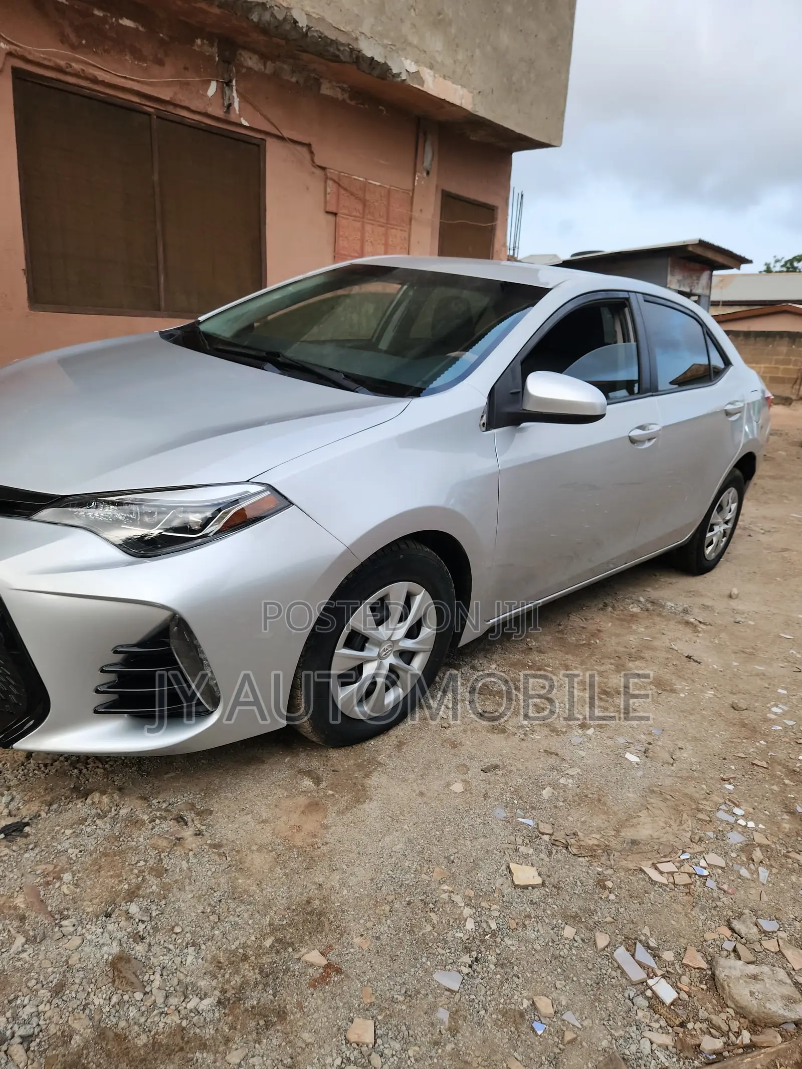 Toyota Corolla 2019 Silver