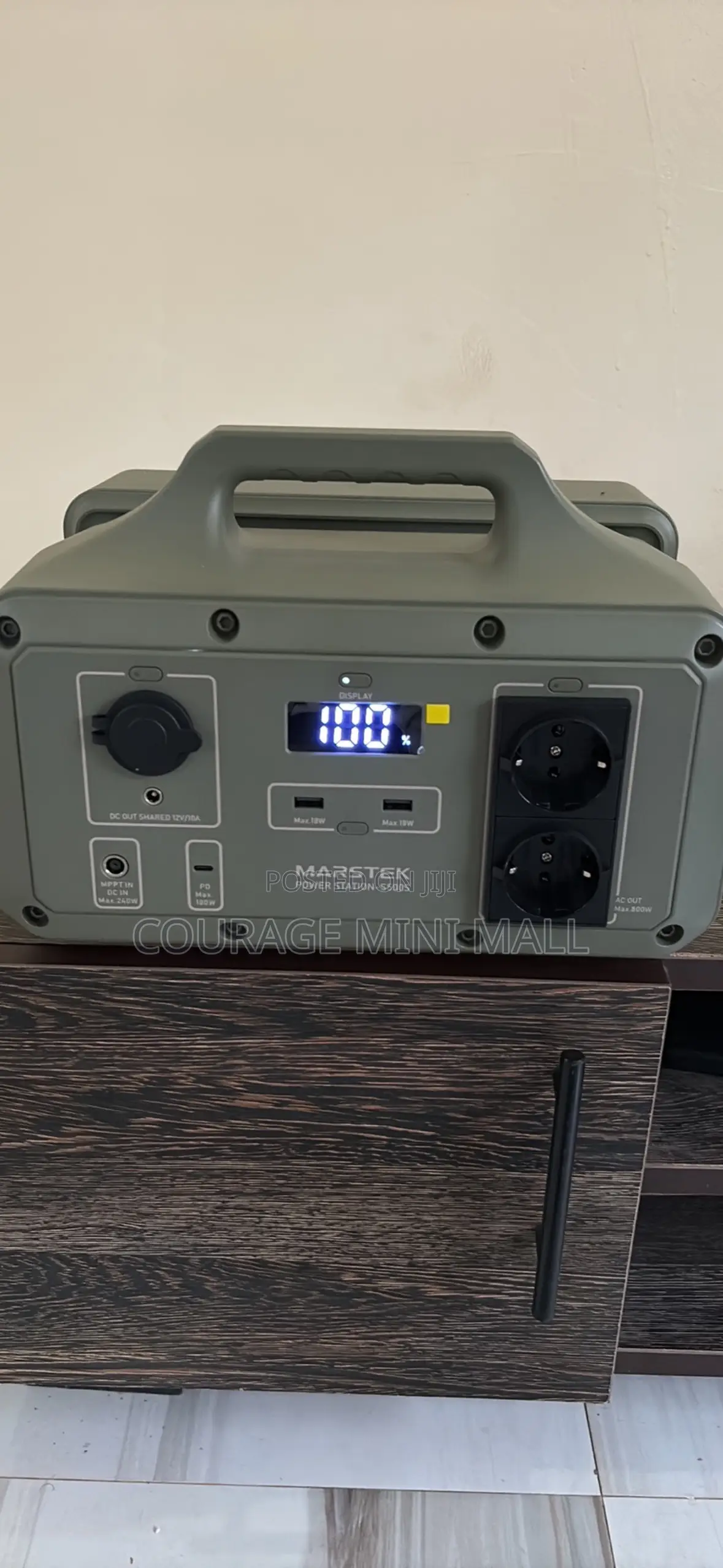 500w Solar Generator + Free 100w Solar Panel