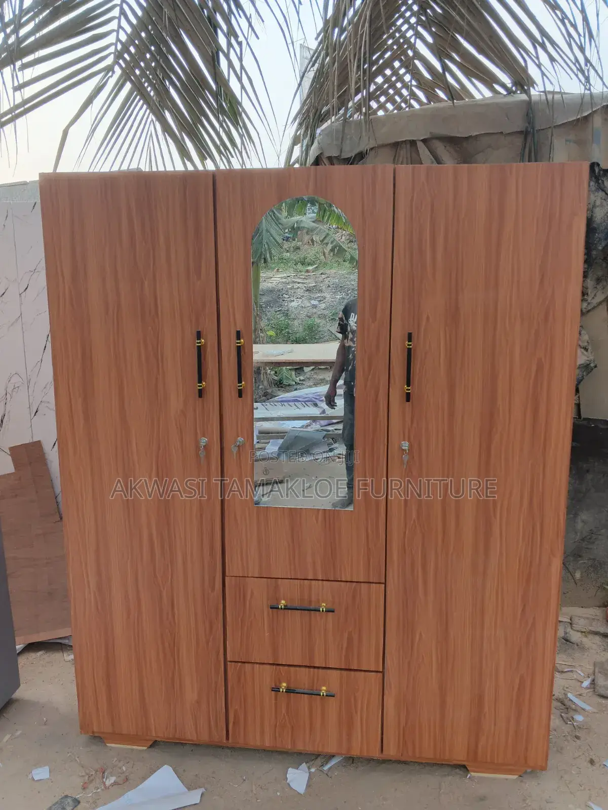 Wardrobes Three in One With Good Material
