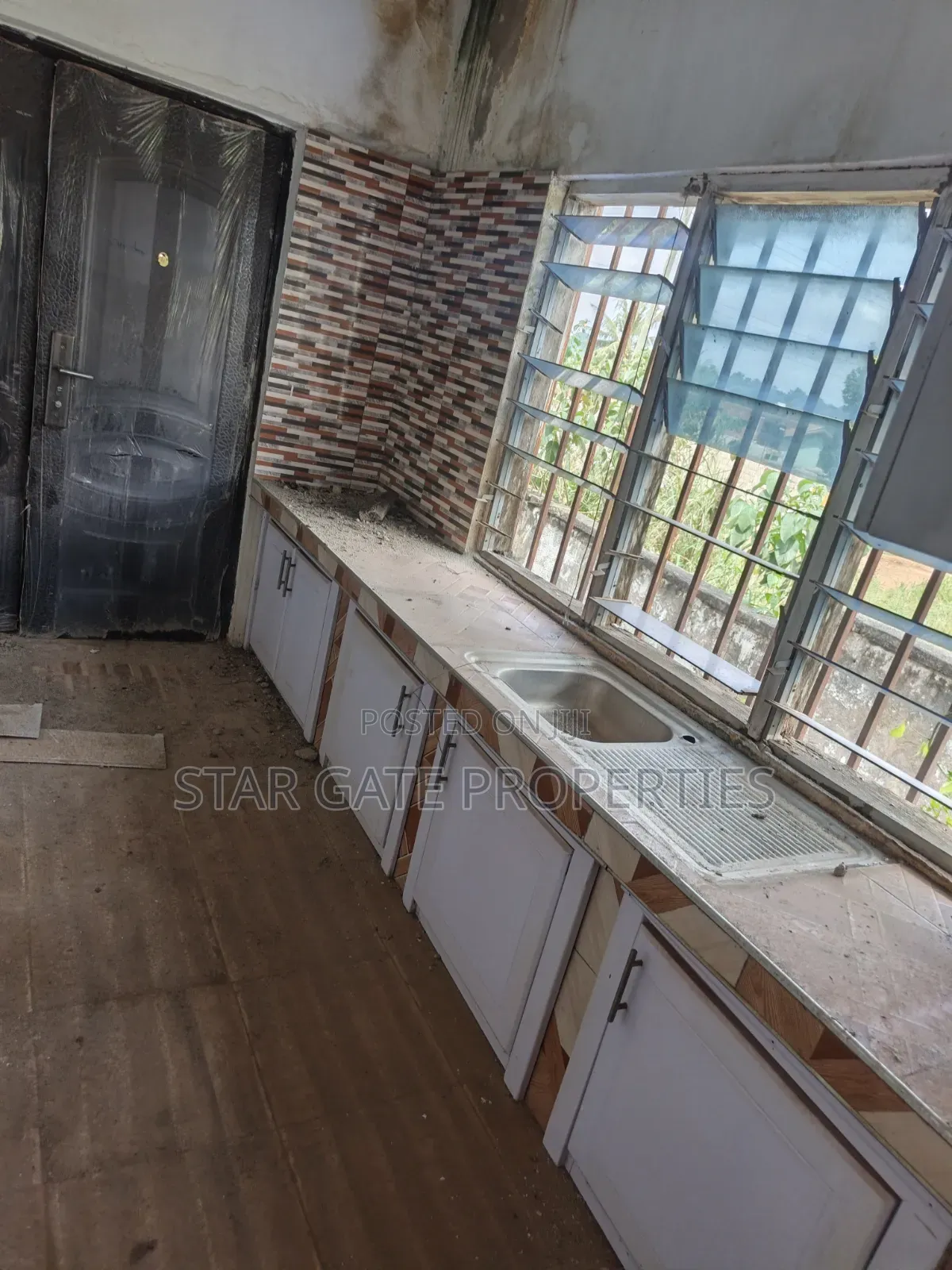 5bdrm House in Ejisu-Juaben Municipal for sale