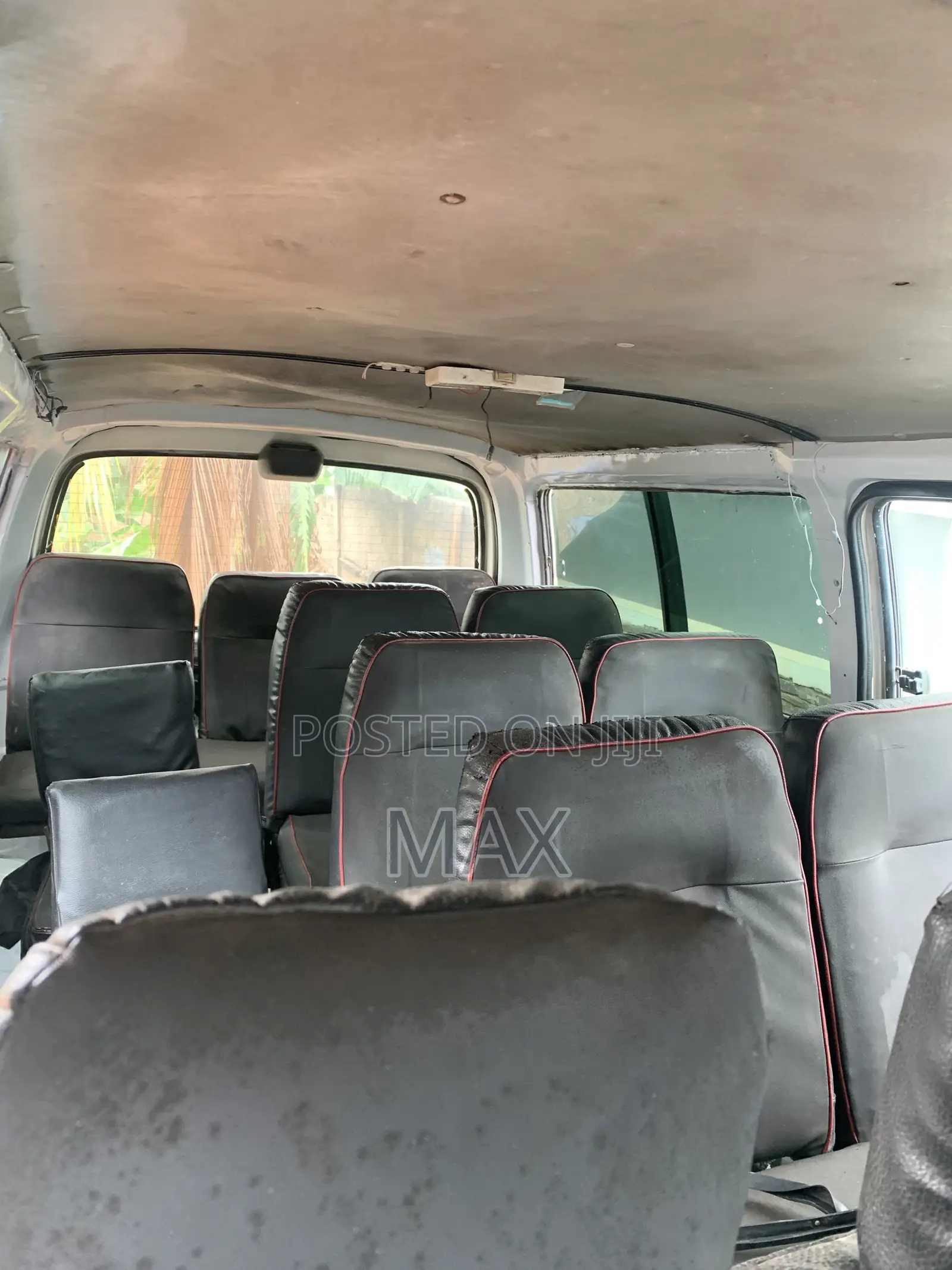 Toyota HiAce 2010 White
