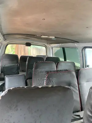 Toyota HiAce 2010 White