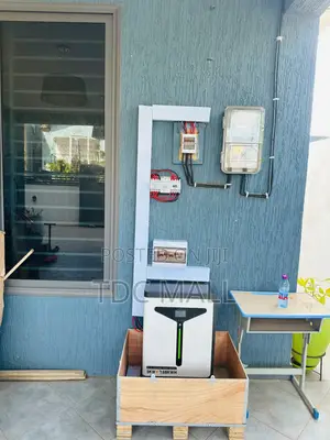 7.68Kwh LifeP04 All-in-One Solar Energy Storage + 5 Panels