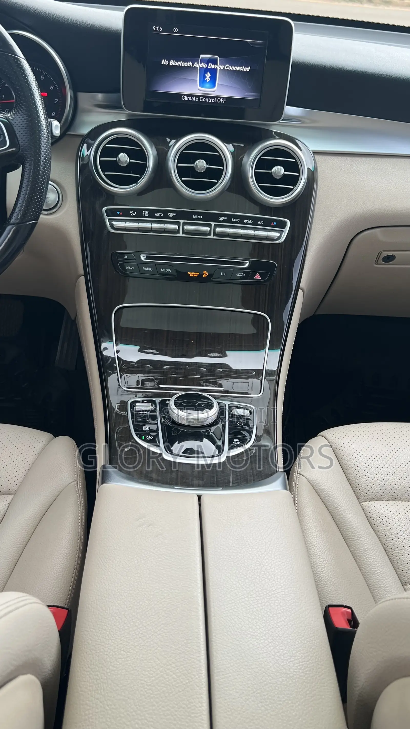 Mercedes-Benz GLC-Class 2020 White