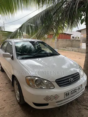 Toyota Corolla 2010 White