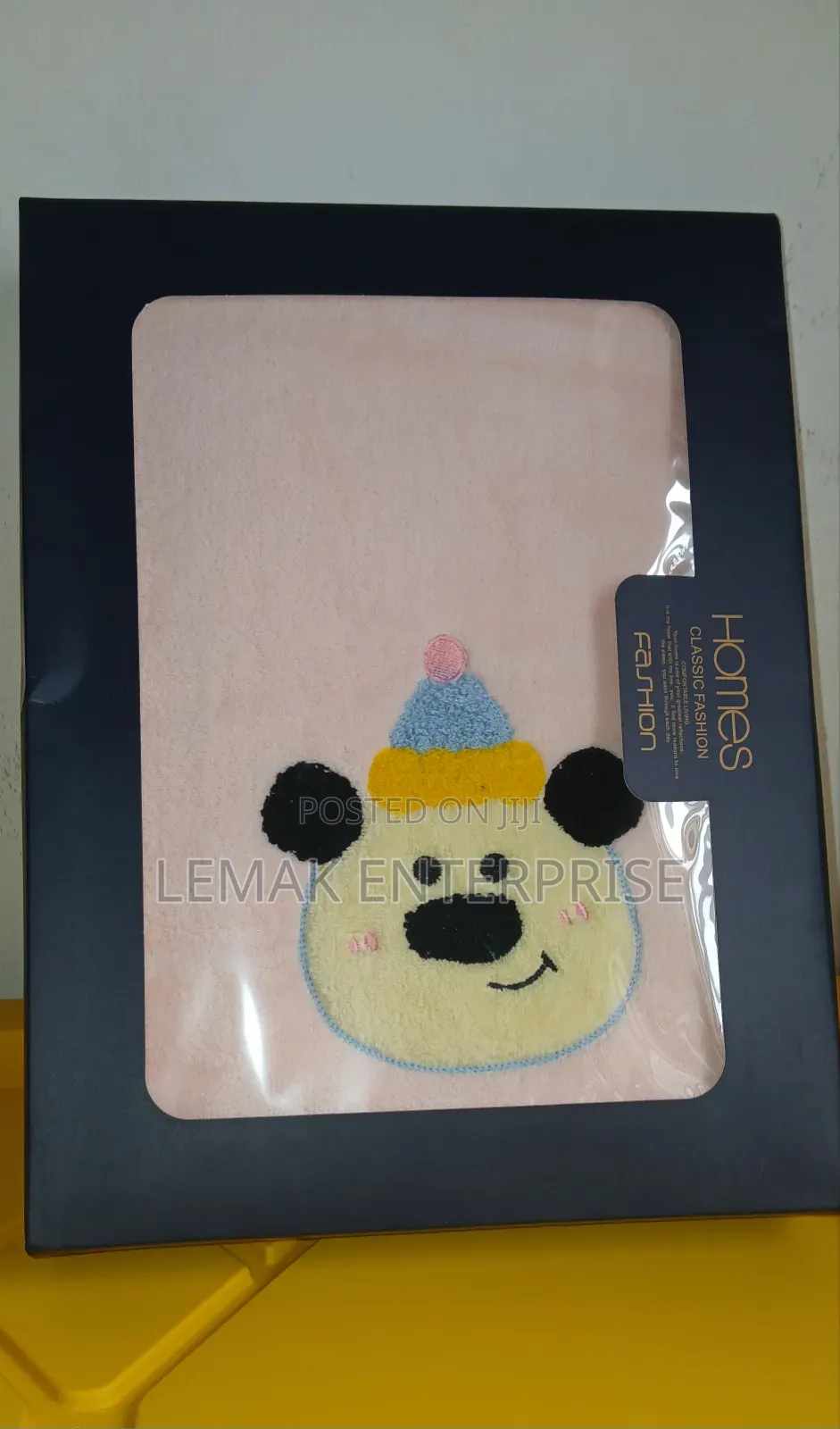 Kids Towels for All Ages. 100 Percent Cotton. Size 28"×56"