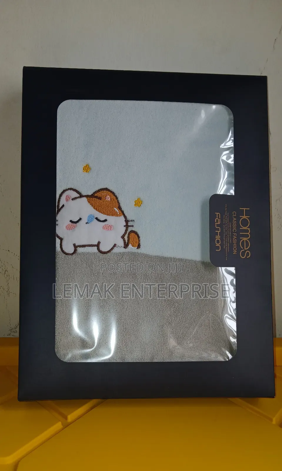 Kids Towels for All Ages. 100 Percent Cotton. Size 28"×56"